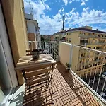 Miraroma Apartament *