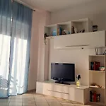 Apartament Miraroma *